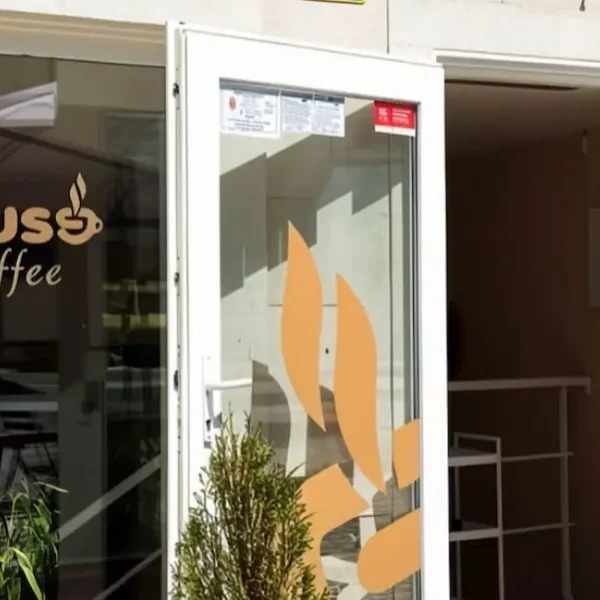 Pause Coffee