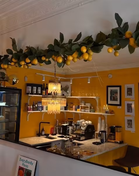Yellow Lemon – Artisan pastries & Coffee