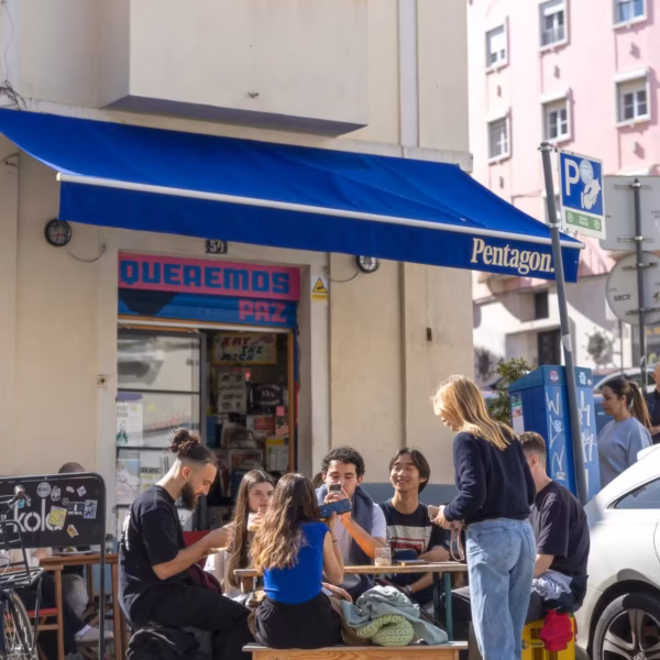 PENTAGON Café